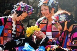 Triển lãm ảnh "Sắc màu các dân tộc Việt Nam"