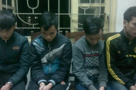 Nam thanh niên bị chém dã man bên đường