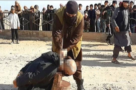 IS xử tử chiến binh Indonesia vì cố ý lây truyền bệnh AIDS