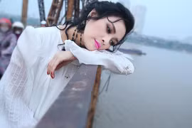 Thanh Lam lần đầu ngồi "ghế nóng" cùng Thu Minh