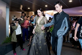 Angela Phương Trinh nắm chặt tay, thừa nhận Võ Cảnh đúng chuẩn "soái ca"