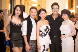 Sao Việt tấp nập chúc mừng Hồng Ánh, Ngọc Thanh Tâm