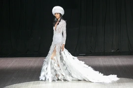 Hoàng Thùy và bộ sưu tập ấn tượng "Khúc hoan ca của người du mục"