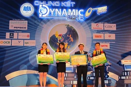 Sôi nổi đêm chung kết cuộc thi Dynamic-Sinh viên Nhà Doanh nghiệp Tương lai 2015