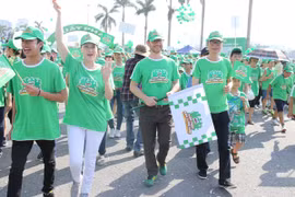 Gần 10.000 học sinh đi bộ nhằm lan tỏa phong trào thể thao học đường