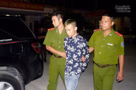 CSGT bắt đối tượng truy nã nguy hiểm nằm trong đường dây ma túy "khủng"