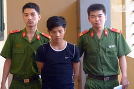 2 nữ sinh thoát chết vì bị người yêu cũ đổ xăng đốt phòng trọ