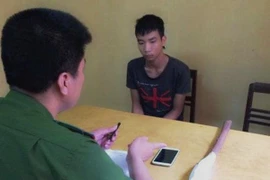 Đánh bé gái bất tỉnh để cướp điện thoại Galaxy