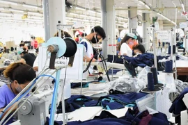 Chính phủ yêu cầu tích cực hỗ trợ doanh nghiệp duy trì, phát triển sản xuất