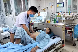 Hà Nội: Bệnh nhân nguy kịch vì ngộ độc chất đã bị cấm từ 1973