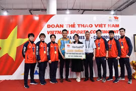 Herbalife Việt Nam thưởng nóng vận động viên đạt Huy chương Vàng tại SEA Games 32