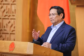 Thủ tướng: Phải kiểm soát giá vàng, giá USD, không để dòng tiền đi vào đầu cơ