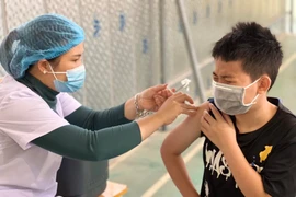 Hà Nội yêu cầu quận, huyện không điều chuyển vaccine Covid-19 khi tỷ lệ tiêm còn thấp