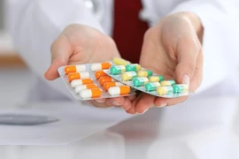 Phát hiện 2 lô thuốc viên nén bao phim Capetero 500 điều trị ung thư nhập khẩu trái phép