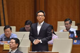 ĐBQH: Cách chức Hiệu trưởng Đại học Tôn Đức Thắng với ông Lê Vinh Danh là đúng hay sai?