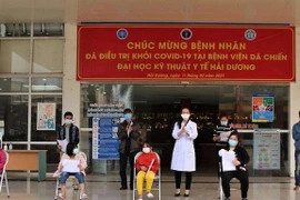 Hai cụ bà trên 90 tuổi cùng bệnh nhân Covid-19 nặng nhất tại Hải Dương tiến triển tốt
