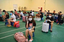 Hà Nội đón người dân ở ngõ 328-330 Nguyễn Trãi trở về, cả nước thêm 8.537 ca Covid-19 mới 