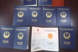 Bộ Công an: Trước mắt, sẽ tiến hành bị chú “nơi sinh” vào hộ chiếu mẫu mới khi công dân có đề nghị