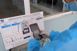 Mới: Người đến từ các địa phương có ca Covid-19 cộng đồng bắt buộc phải khai báo 
