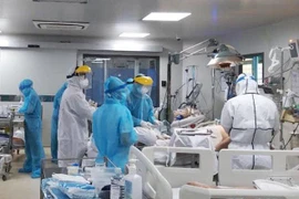 Cả nước thêm 16.378 ca Covid-19 trong ngày 15-1