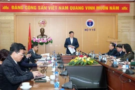 Bộ trưởng Y tế: Phát hiện 10 tỉnh có tình trạng nhà xe móc nối với người vượt biên trái phép