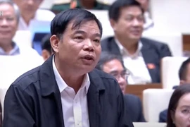 ĐBQH tranh luận với Bộ trưởng Nông nghiệp về bảo vệ rừng, phòng thiên tai