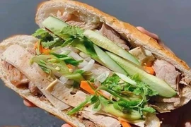 Đề nghị đình chỉ cơ sở bánh mì, truy xuất nguồn gốc thực phẩm vụ 37 người ngộ độc