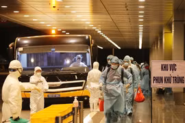 Bộ Y tế đề xuất rút ngắn thời gian cách ly tại nhà với người nhập cảnh xuống 3 ngày