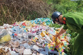 Phó Thủ tướng tiếp tục “nhắc” Bộ Y tế ngăn chặn, xử lý thuốc giả, thực phẩm giả, mỹ phẩm giả