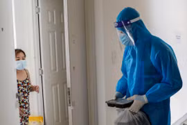 F0 được ra khỏi nơi cách ly nhưng phải mang khẩu trang, giữ khoảng cách