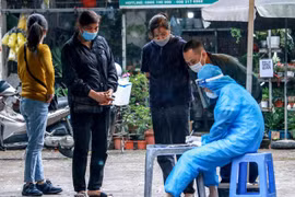 Hà Nội tăng thêm gần 5.500 ca Covid-19 trong ngày đầu tuần
