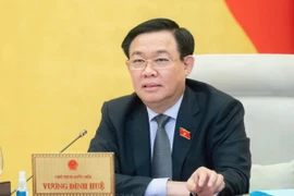 Chủ tịch Quốc hội: Không thể bắt buộc mua bán bất động sản phải qua sàn giao dịch