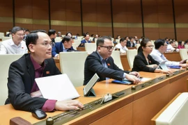 Quốc hội thông qua Luật Quản lý, bảo vệ công trình quốc phòng và khu quân sự