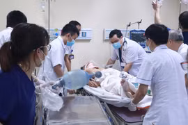Vụ tai nạn liên hoàn ở đường Võ Chí Công: Còn 15 nạn nhân nằm viện, 2 ca rất nặng