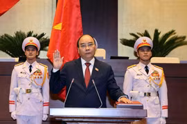 Chủ tịch nước Nguyễn Xuân Phúc tuyên thệ nhậm chức, hứa "tận tâm tận lực, chí công vô tư”