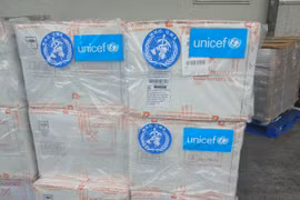 258.000 liều vaccine "5 trong 1" đã về nước, sẽ phân bổ để tiêm miễn phí cho trẻ