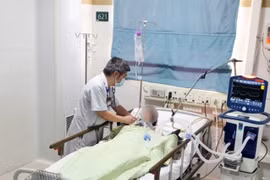 Tình trạng bệnh nhân nặng nhất vụ phóng hỏa đốt quán café ở Phạm Văn Đồng đã có cải thiện