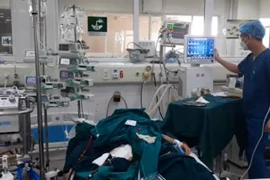 Nữ bệnh nhân mắc cúm A nguy kịch phải chạy ECMO, tiên lượng dè dặt