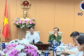 Bộ Công an và Bộ Y tế bàn xem xét tăng chế tài xử phạt vi phạm an toàn thực phẩm