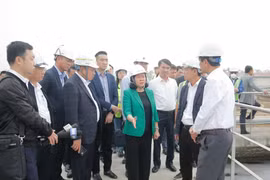 Lãnh đạo TP Hà Nội kiểm tra tiến độ hệ thống xử lý nước thải Yên Xá