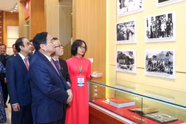 Thủ tướng đề nghị Đại học Y Hà Nội đẩy nhanh tự chủ, trở thành Đại học có nhiều trường thành viên