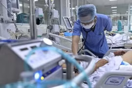 Nữ bệnh nhân mắc cúm A(H5) đầu tiên sau hơn 8 năm suy hô hấp, sốc nhiễm khuẩn