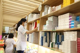 Gia hạn thêm 25 thuốc, công bố danh mục 80 biệt dược gốc