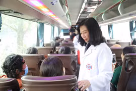 Bệnh viện K mời cơm tất niên gần 2.000 người bệnh