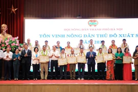 Bí thư Thành ủy Đinh Tiến Dũng: Các chính sách hỗ trợ tam nông phải làm “ra tấm ra món”