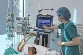 Bé gái dương tính với bệnh dại vì bị chó nhà cắn nhưng không nói với bố mẹ