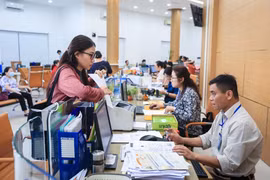 Thủ tướng yêu cầu chi trả kịp thời chế độ cho công chức, viên chức khi sắp xếp bộ máy