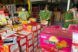 Công khai tên cơ sở sản xuất, kinh doanh bánh trung thu vi phạm