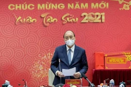 Thủ tướng: Chính phủ thực sự cảm động, trân quý sự hy sinh của ngành y trong cuộc chiến chống Covid-19