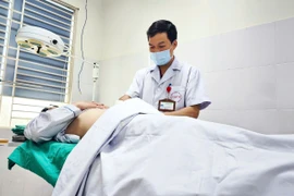 Trung niên 35 tuổi gãy dương vật vì “yêu” sai tư thế